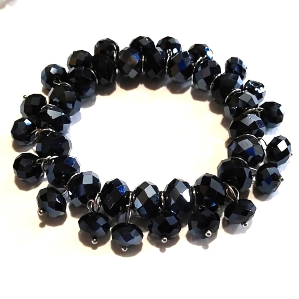 VINTAGE JET BLACK IRIDESCENT SHIMMERY CRYSTAL STRETCH BRACELET - Picture 7 of 8